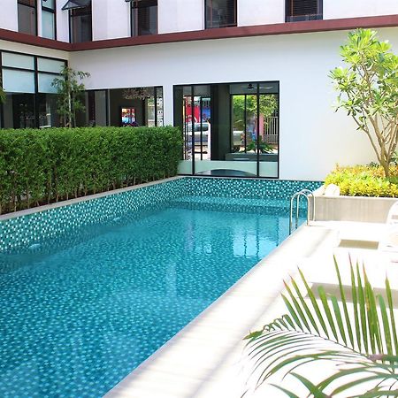 פנום פן De Ninth Boutique Hotel & Spa מראה חיצוני תמונה