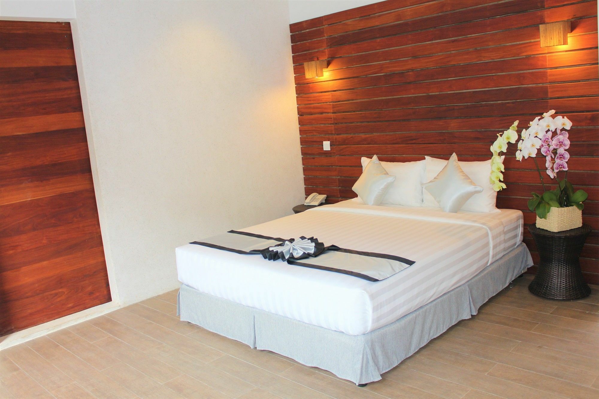 פנום פן De Ninth Boutique Hotel & Spa מראה חיצוני תמונה